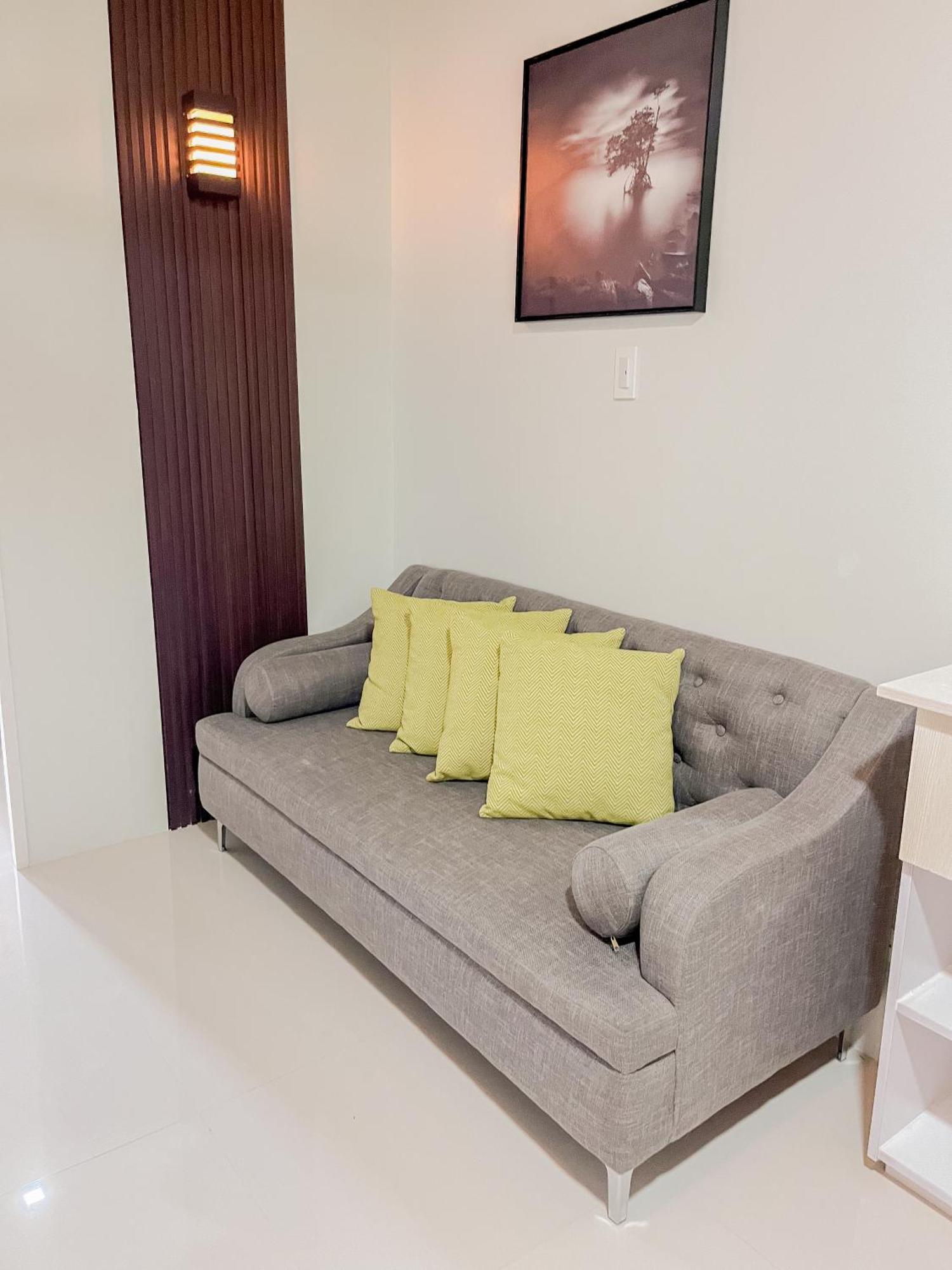 2 Bedroom And Studio Apartments With Private Pool And Gym In Vista Manors Verdant Puerto Princesa Exterior foto