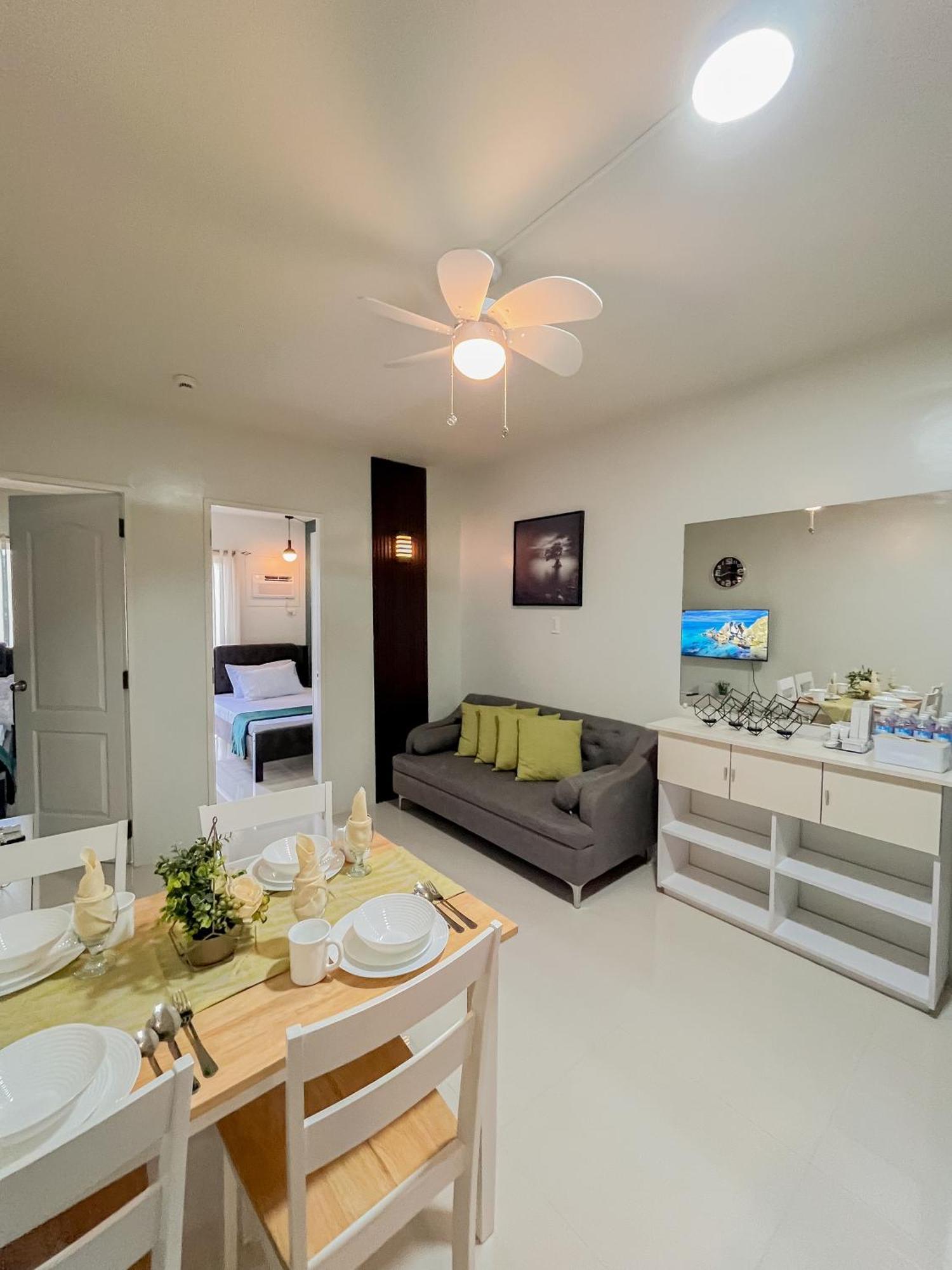 2 Bedroom And Studio Apartments With Private Pool And Gym In Vista Manors Verdant Puerto Princesa Exterior foto