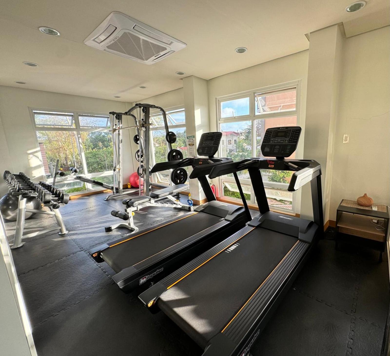 2 Bedroom And Studio Apartments With Private Pool And Gym In Vista Manors Verdant Puerto Princesa Exterior foto